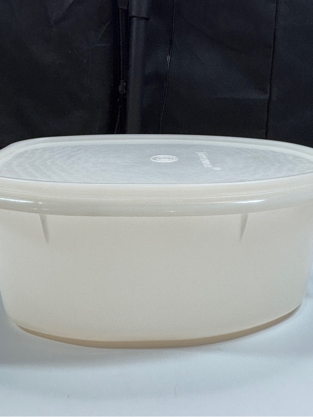 TUPPERWARE Turkey Ham Chicken Roast Flavor Saver Keeper #487-3 - Picture 7 of 13